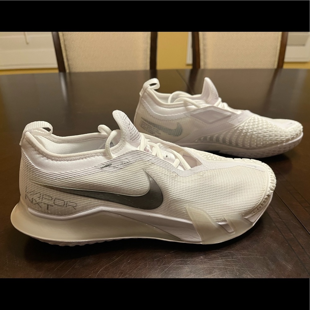 New Nike Court React Vapor NXT White Silver Tennis Sneaker Shoes - Picture 1 of 12